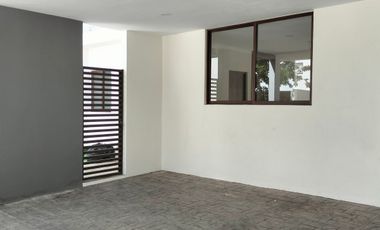 CASA 3 RECAMARAS, EN PRIVADA CON AMENIDADES A LA VENTA