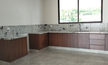 CASA 3 RECAMARAS, EN PRIVADA CON AMENIDADES A LA VENTA