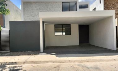 CASA 3 RECAMARAS, EN PRIVADA CON AMENIDADES A LA VENTA