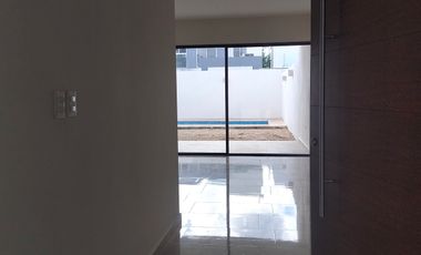 CASA 3 RECAMARAS, EN PRIVADA CON AMENIDADES A LA VENTA