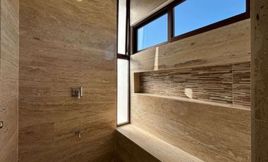 CASA EN VENTA EN PRIVADA PARQUE NATURA, CHOLUL