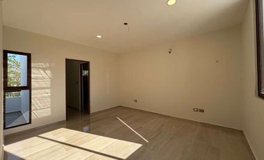 CASA EN VENTA EN PRIVADA PARQUE NATURA, CHOLUL