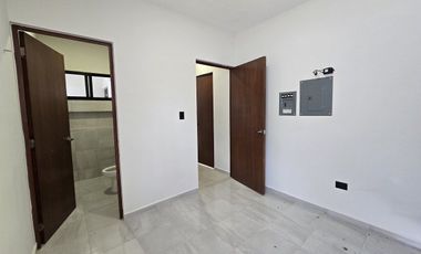 CASA VENTA MÉRIDA,  PRIV. PARQUE NATURA CHOLUL, CIRUELA 202.