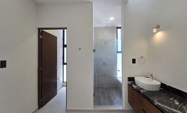 CASA VENTA MÉRIDA,  PRIV. PARQUE NATURA CHOLUL, CIRUELA 202.