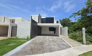 CASA VENTA MÉRIDA,  PRIV. PARQUE NATURA CHOLUL, CIRUELA 202.
