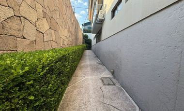 EDIFICIO EN VENTA CON SEGURIDAD EN  CIUDAD SATÉLITE, NAUCALPAN DE JUÁREZ