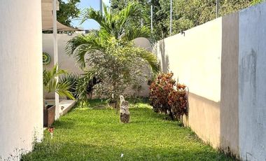 Amplia Casa de 4 recámaras y Piscina en Privada con Amenidades