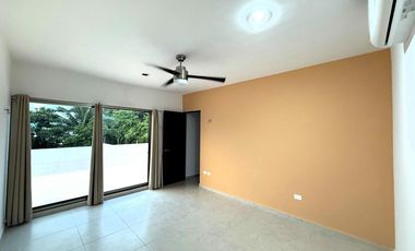 Amplia Casa de 4 recámaras y Piscina en Privada con Amenidades