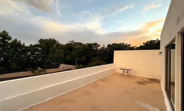 Amplia Casa de 4 recámaras y Piscina en Privada con Amenidades