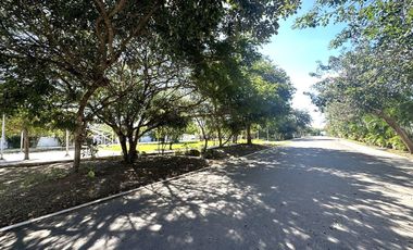 Amplia Casa de 4 recámaras y Piscina en Privada con Amenidades