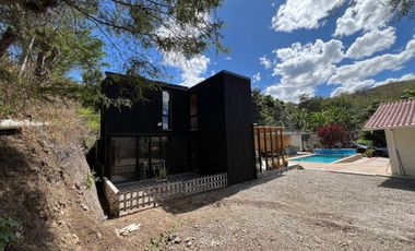 HERMOSA PROPIEDAD DE VENTA EN YUNGUILLA DOS CASAS