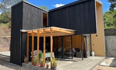 HERMOSA PROPIEDAD DE VENTA EN YUNGUILLA DOS CASAS