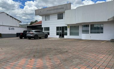 OPORTUNIDAD PROPIEDAD DE VENTA EN LA MEJOR ZONA COMERCIAL DE CUENCA