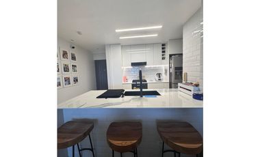 Remate: Venta de Apartamento en Parque Lefevre, PH Mirador del Golf