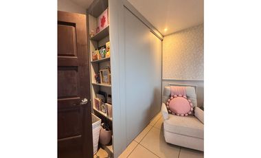 Remate: Venta de Apartamento en Parque Lefevre, PH Mirador del Golf