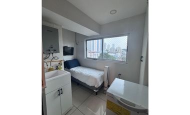 Remate: Venta de Apartamento en Parque Lefevre, PH Mirador del Golf
