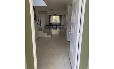 VILLA LUCRE / VILLA DE LAS AZORES / 420M / 3 HABITACION / 2 NIVELES