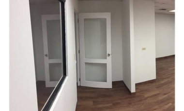 OBARRIO / PLAZA EJECUTIVA / 78M / DIVISIONES / PISO MEDIO / SOBRE VIA