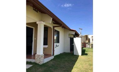 AALUILER DE CASA PH VISTA DEL LAGO LAS CUMBRES TERRENO AMPLIO VV