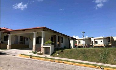 AALUILER DE CASA PH VISTA DEL LAGO LAS CUMBRES TERRENO AMPLIO VV