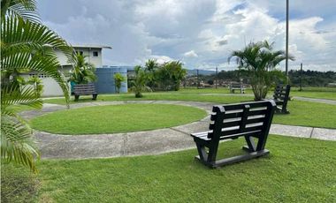 AALUILER DE CASA PH VISTA DEL LAGO LAS CUMBRES TERRENO AMPLIO VV