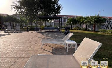 Alquiler Casa Reserva de Versalles Modelo Marsella 232 mts2