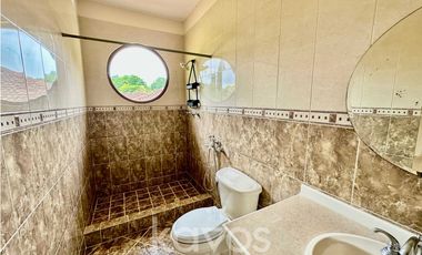 CASA EN VENTA - CAMINO DE CRUCES - CLAYTON