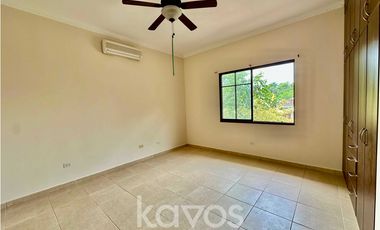 CASA EN VENTA - CAMINO DE CRUCES - CLAYTON