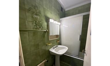 Departamento 3 ambientes con baulera Rivadavia 2400