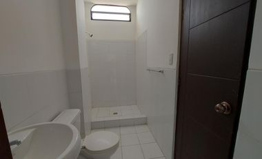 Se alquila departamento en primer piso Urdenor 2 zona Centro Empresarial Colón