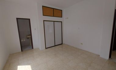 Se alquila departamento en primer piso Urdenor 2 zona Centro Empresarial Colón