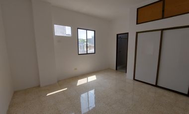 Se alquila departamento en primer piso Urdenor 2 zona Centro Empresarial Colón