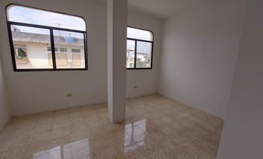 Se alquila departamento en primer piso Urdenor 2 zona Centro Empresarial Colón