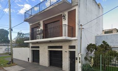 Casa para 2 Familias en venta en Wilde