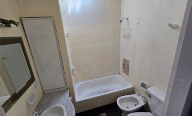 Casa para 2 Familias en venta en Wilde