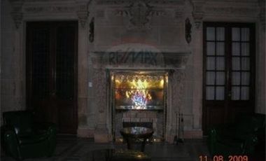 AV.BELGRANO 2800,VENTA CASA  DE GRAN VALOR ARQ!!!!