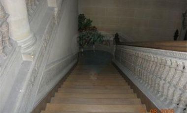 AV.BELGRANO 2800,VENTA CASA  DE GRAN VALOR ARQ!!!!