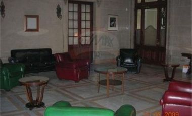 AV.BELGRANO 2800,VENTA CASA  DE GRAN VALOR ARQ!!!!