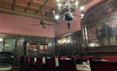 AV.BELGRANO 2800,VENTA CASA  DE GRAN VALOR ARQ!!!!