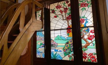 AV.BELGRANO 2800,VENTA CASA  DE GRAN VALOR ARQ!!!!