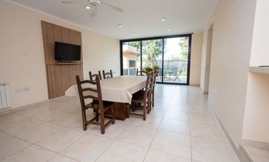 VENTA HERMOSA CASA NUEVA EN LOS MOLINOS