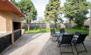 VENTA HERMOSA CASA NUEVA EN LOS MOLINOS