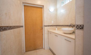 VENTA HERMOSA CASA NUEVA EN LOS MOLINOS