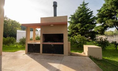 VENTA HERMOSA CASA NUEVA EN LOS MOLINOS