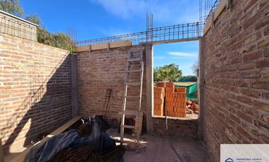 Casa en venta de 5 dormitorios c/ cochera en Russell