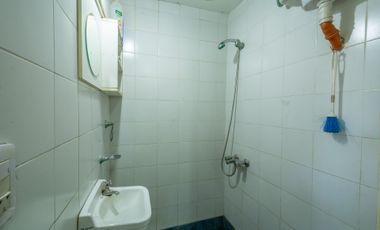 Casa con galpón para taller y jardín en Quilmes