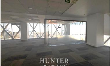 Oficina en Arriendo en Paseo Huerfanos/ Metro Santa Lucia