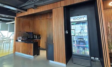 Oficina en Arriendo en Paseo Huerfanos/ Metro Santa Lucia