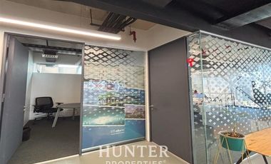 Oficina en Arriendo en Paseo Huerfanos/ Metro Santa Lucia