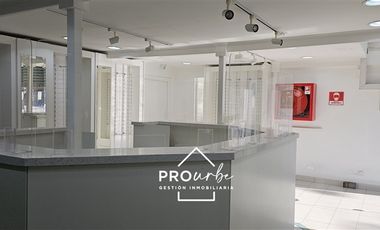 Local Comercial en Arriendo en Clínica Dávila/Av. Recoleta/Promoción de ARRIENDO hasta Diciembre 2026